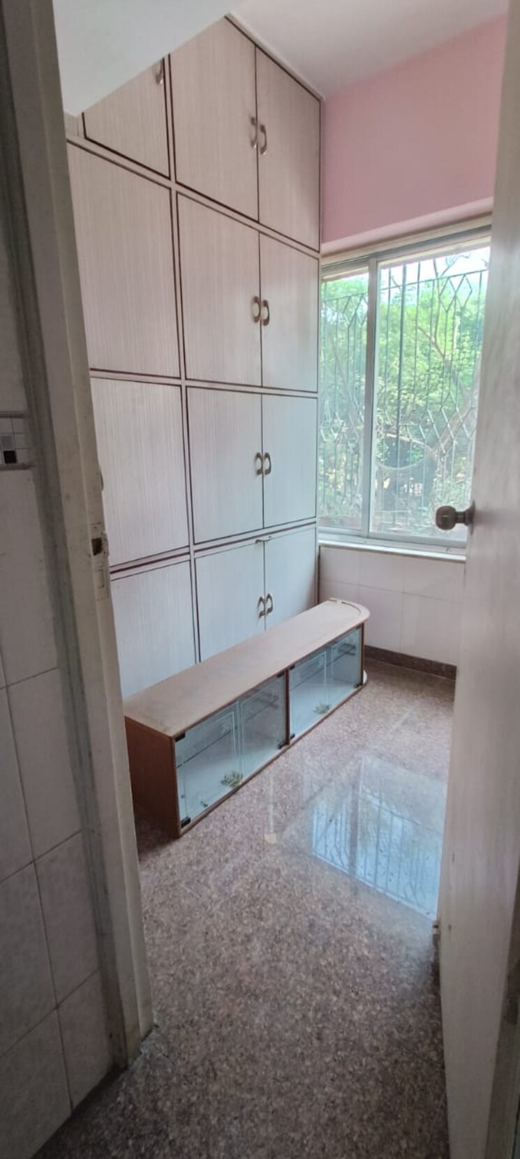 Room, pokhran road no 2 4 Bedroom 1400 Sq.Ft. Apartment In Pokhran Road No 2 Thane 7847861