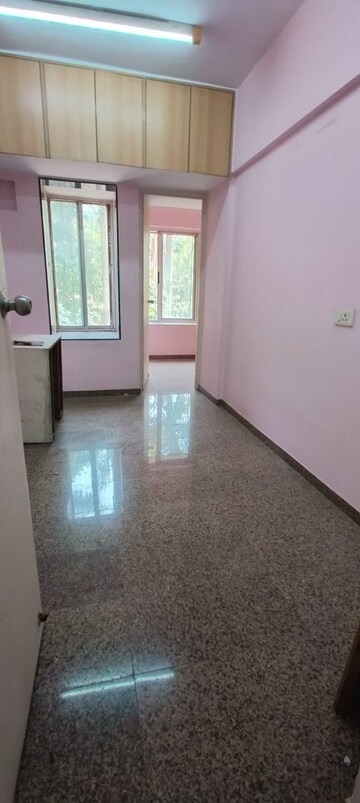Room in 4 BHK Apartment at Pokhran Road No 2 – for Sale