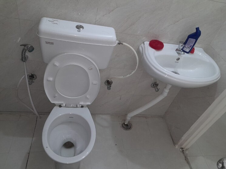 Bathroom, signature-global-the-millennia 2 Bedroom 644 Sq.Ft. Apartment In Sector 37d Gurgaon 7847923