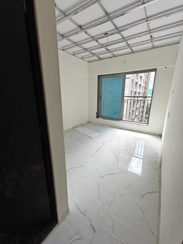 Room in 2 BHK Apartment at Shree Kaveri Heights, Ghatkopar East – for Rent