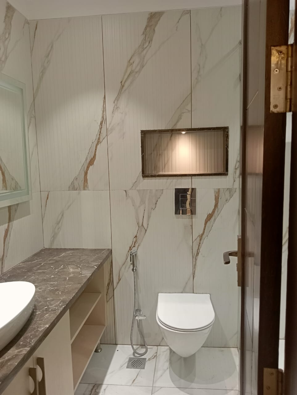 3 BHK Builder Floor For Sale in Lajpat Nagar III