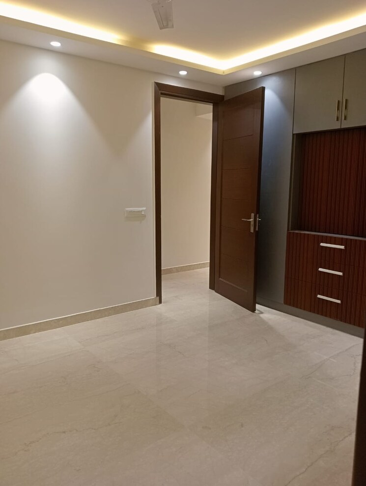 Room, lajpat nagar iii 3 Bedroom 1800 Sq.Ft. Builder Floor In Lajpat Nagar Iii Delhi 7847956