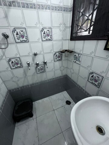 Bathroom in  Pg at Sector 20 – for Rent
