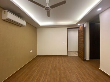 Room in 3 BHK Builder Floor at Sector 71 – for Sale