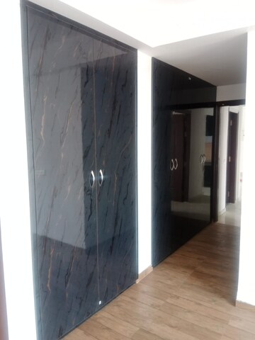 3 BHK Apartment For Rent in Omaxe Royal Residency Faridabad, Sector 79