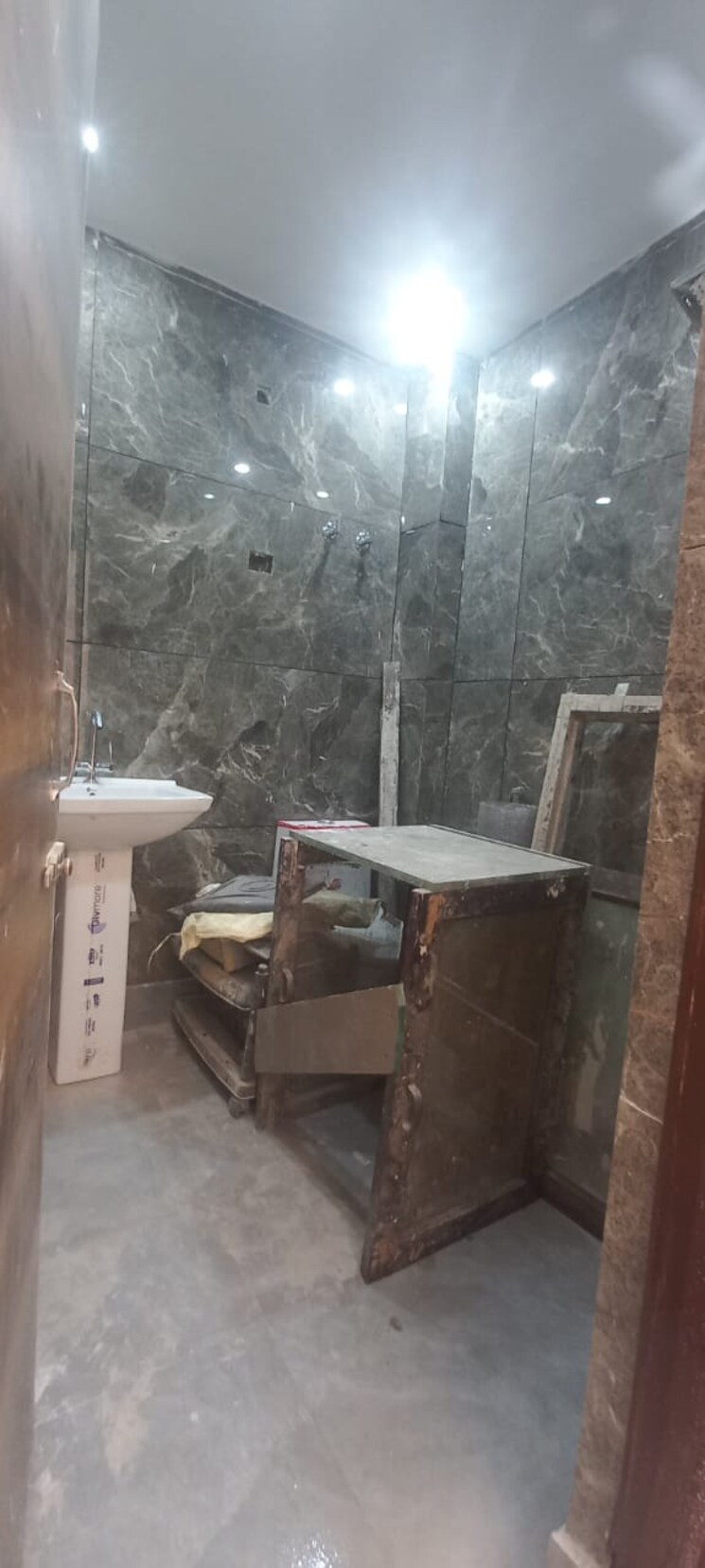 Bathroom, onyx-plaza 2 Bedroom 9500 Sq.Ft. Builder Floor In Vasundhara Sector 3 Ghaziabad 7848849
