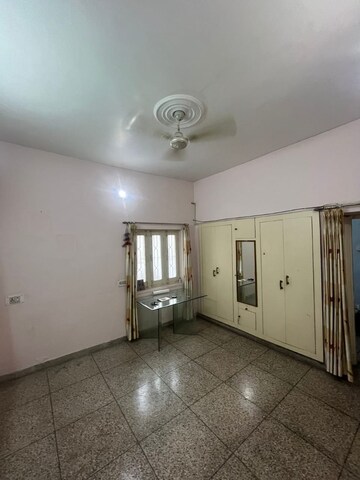 Room in 4 BHK Independent House at Indra Nagar Colony – for Sale