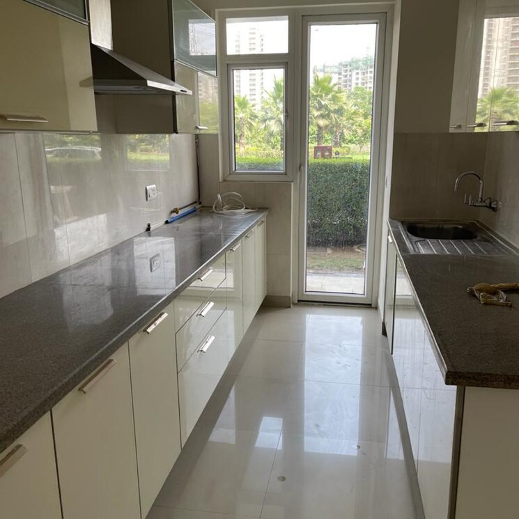 Kitchen, emaar-imperial-gardens 3 Bedroom 2025 Sq.Ft. Apartment In Sector 102 Gurgaon 7848981