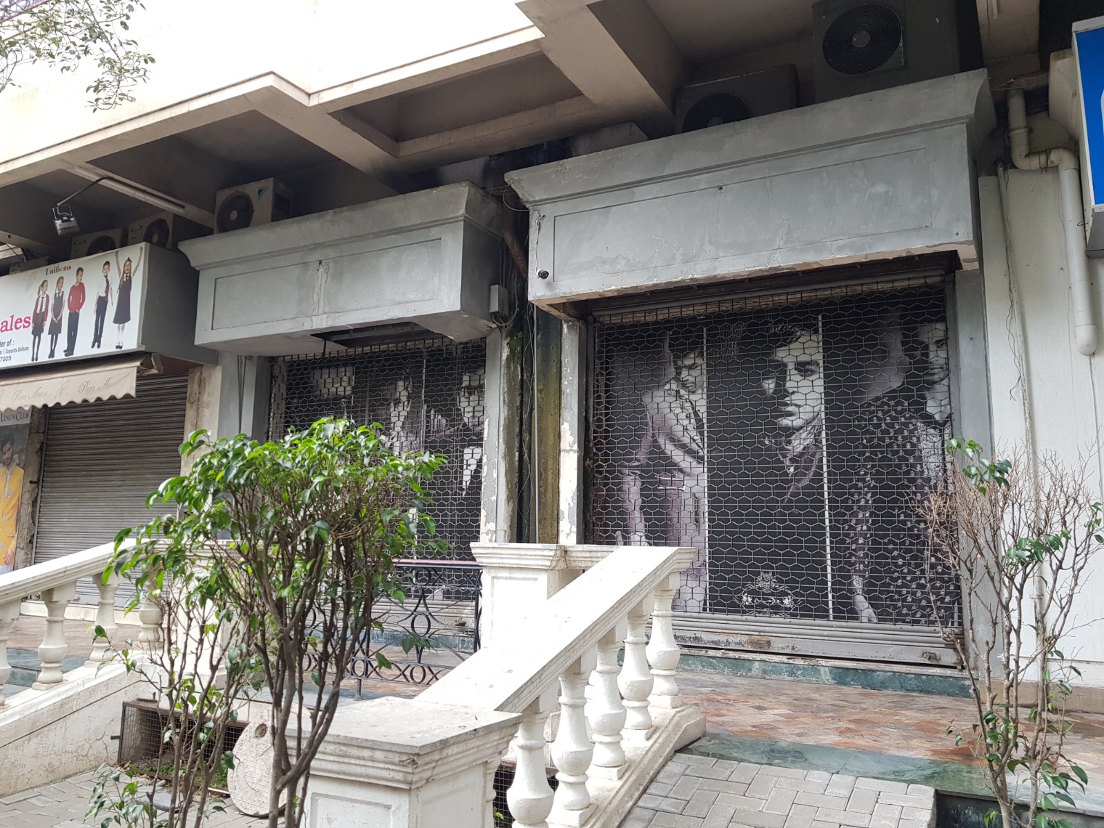 Showroom For Sale in Sohrab Hall