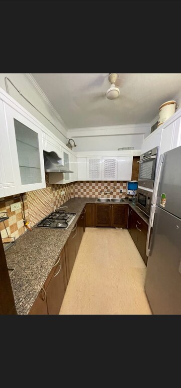 रेसिडेंशियल बिल्डर फ्लोर वर्ग यार्ड फॉर रेंट इन हौज़ खास दिल्ली  7849115