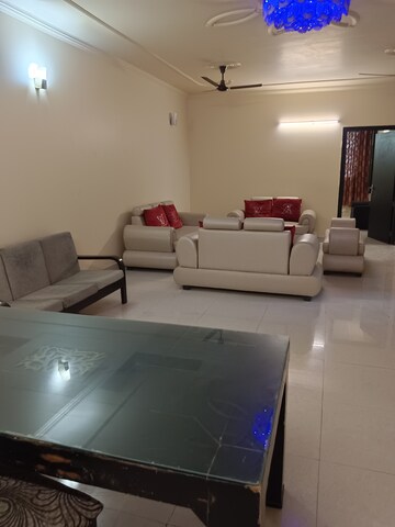 Master Bedroom in 3 BHK Villa at Godrej Woods, Sector 43 – for Rent