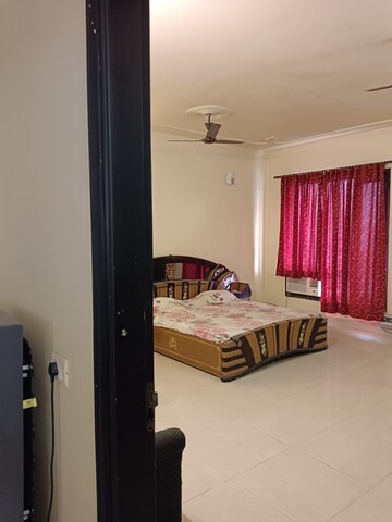 Bedroom in 3 BHK Villa at Godrej Woods, Sector 43 – for Rent