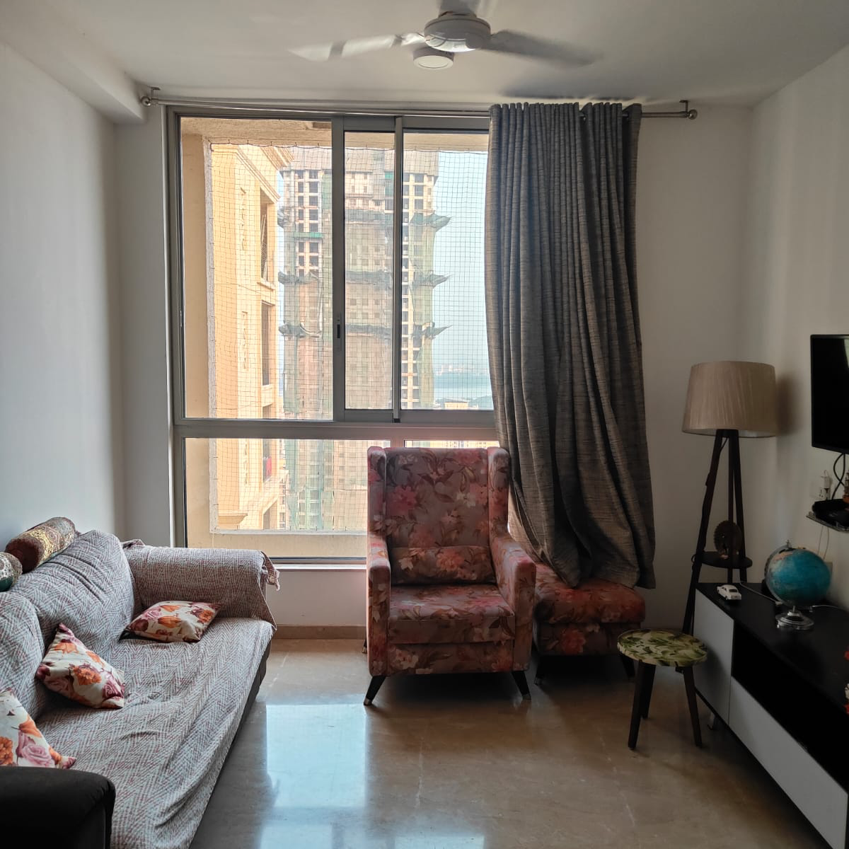 2 BHK Apartment For Sale in Hiranandani Eagleridge Wing B