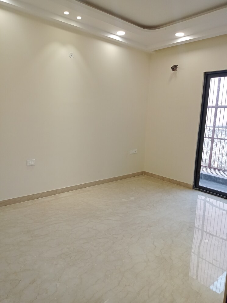 Bedroom, paschim vihar 3 Bedroom 1800 Sq.Ft. Builder Floor In Paschim Vihar Delhi 7850095