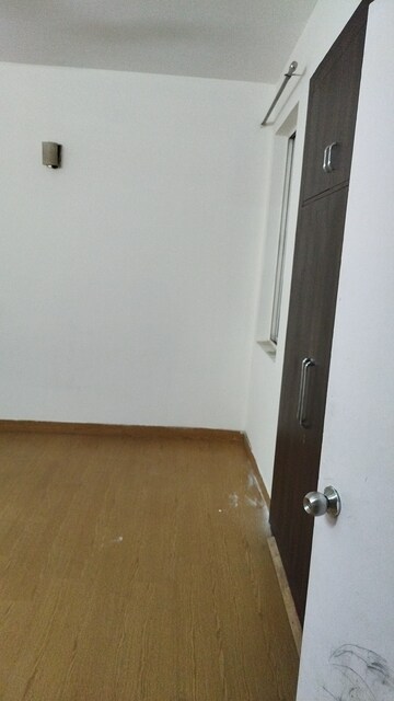 Furnished Amenities in 2 BHK Apartment at Jaypee Wish Town Klassic, Sector 134 – for Rent
