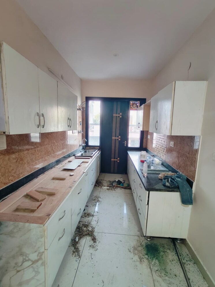 Kitchen, ansal-sushant-lok-i 3 Bedroom 2000 Sq.Ft. Builder Floor In Sector 43 Gurgaon 7850145