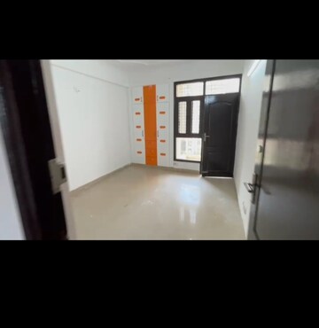 Room in 4 BHK Apartment at Quantum Colonisers Quantum Residency, Raj Nagar Extension – for Sale