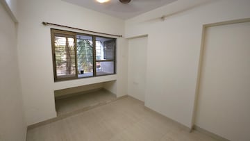 Bedroom in 2 BHK Apartment at Andheri West – for Rent