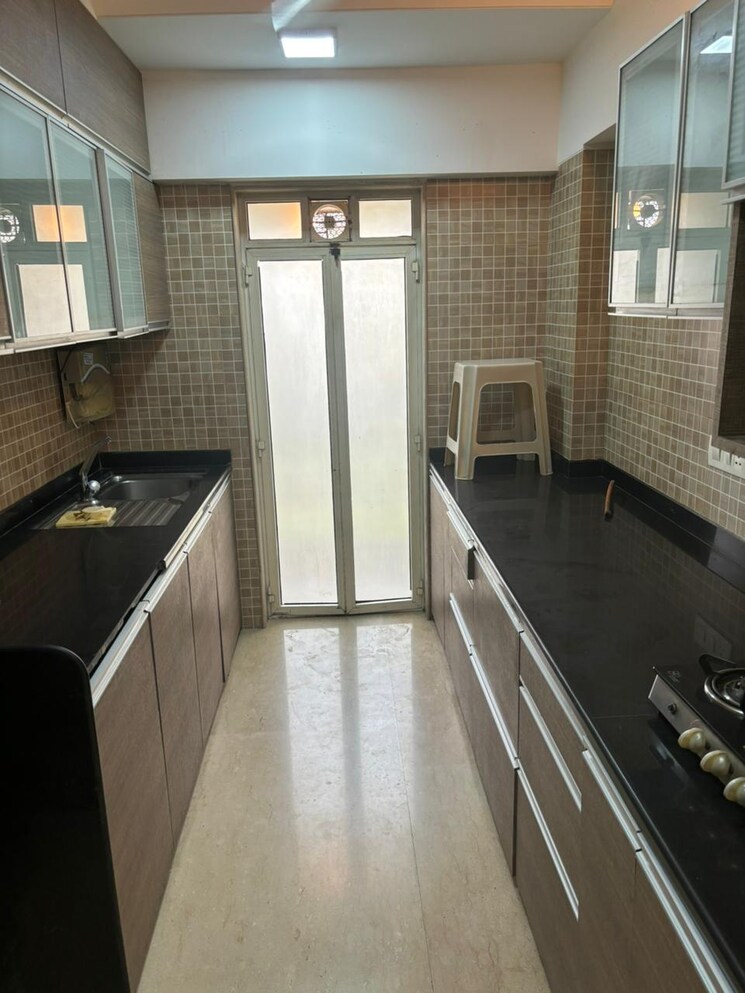 Kitchen, ankur-rajdoot 3 Bedroom 1800 Sq.Ft. Apartment In Khar West Mumbai 7850270