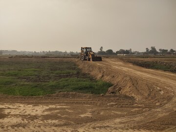 Plot Area in  Plot at Sultanpur Road – for Sale
