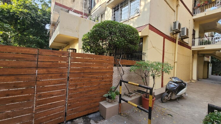 Balcony, vasant kunj 3 Bedroom 1700 Sq.Ft. Apartment In Vasant Kunj Delhi 7850318