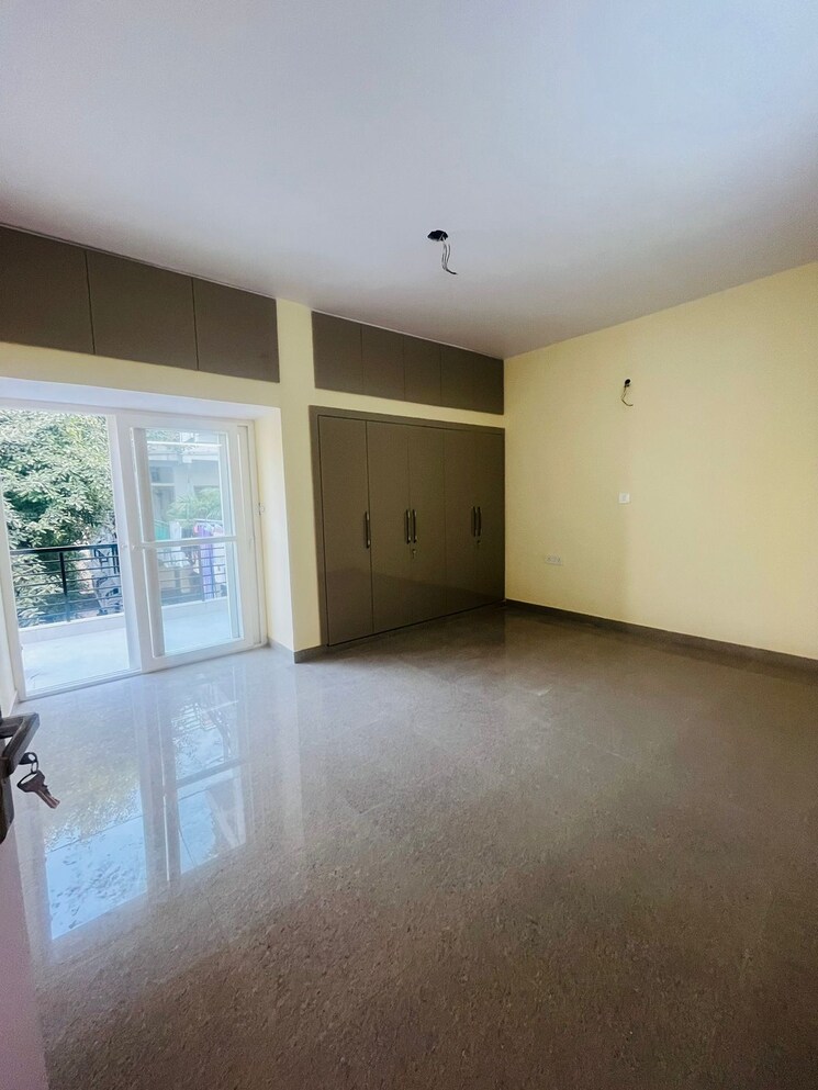 Room, vasant kunj 3 Bedroom 1700 Sq.Ft. Apartment In Vasant Kunj Delhi 7850318