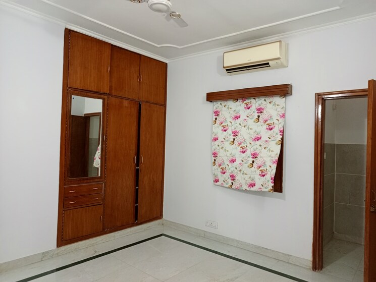 Room, vasant kunj 3 Bedroom 1700 Sq.Ft. Apartment In Vasant Kunj Delhi 7850318
