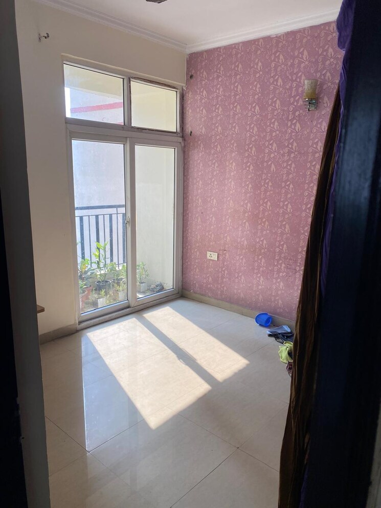 Room, amrapali-princely-estate 3 Bedroom 1540 Sq.Ft. Apartment In Sector 76 Noida 7850409