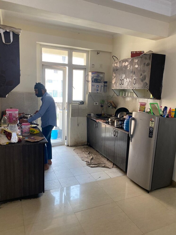 Living Room, amrapali-princely-estate 3 Bedroom 1540 Sq.Ft. Apartment In Sector 76 Noida 7850409