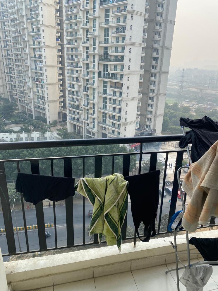 Exterior View, amrapali-princely-estate 3 Bedroom 1540 Sq.Ft. Apartment In Sector 76 Noida 7850409