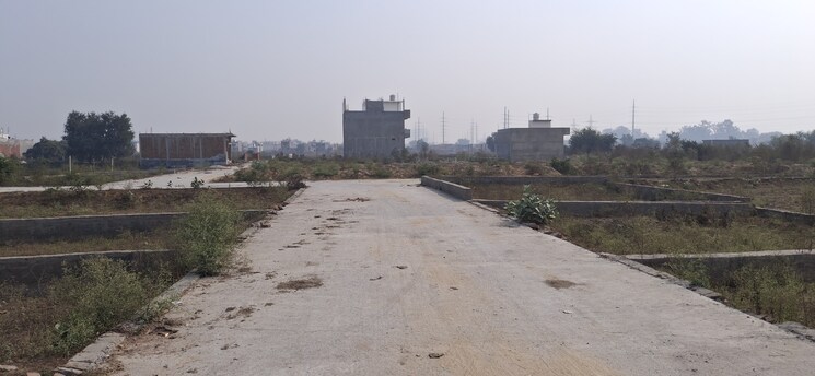 undefined, upsidc site b  200 Sq.Yd. Plot In Upsidc Site B Greater Noida 7850511