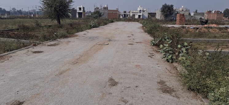 undefined, upsidc site b  200 Sq.Yd. Plot In Upsidc Site B Greater Noida 7850511