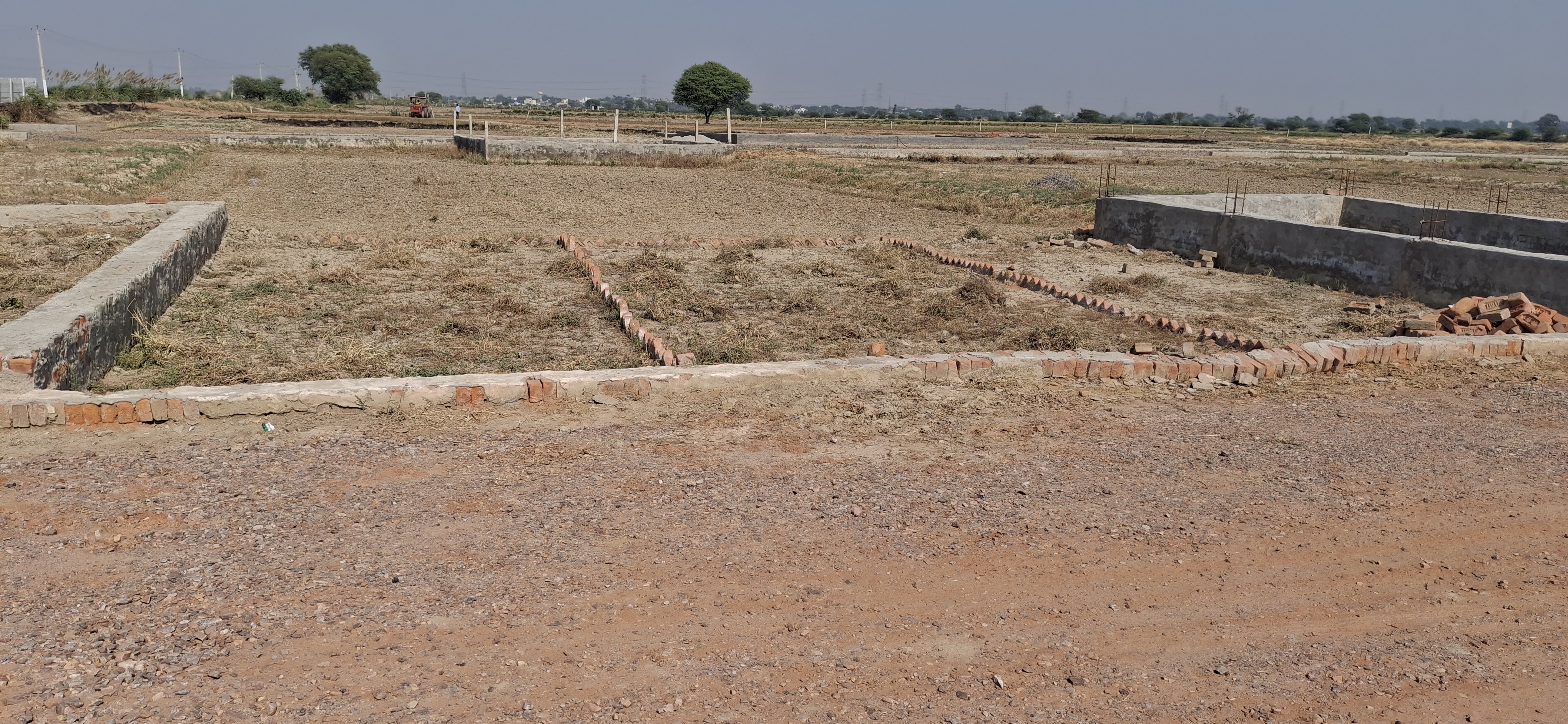 Plot For Sale in Mk Property 