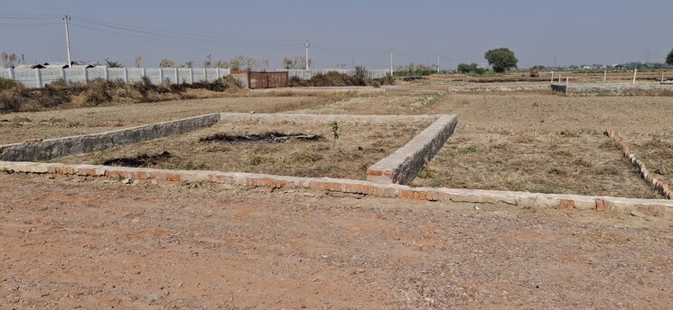 undefined, upsidc site b  101 Sq.Yd. Plot In Upsidc Site B Greater Noida 7850512