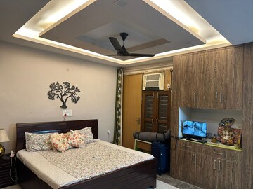 1 BHK Independent House For Rent in Unitech Arcadia, South City 2
