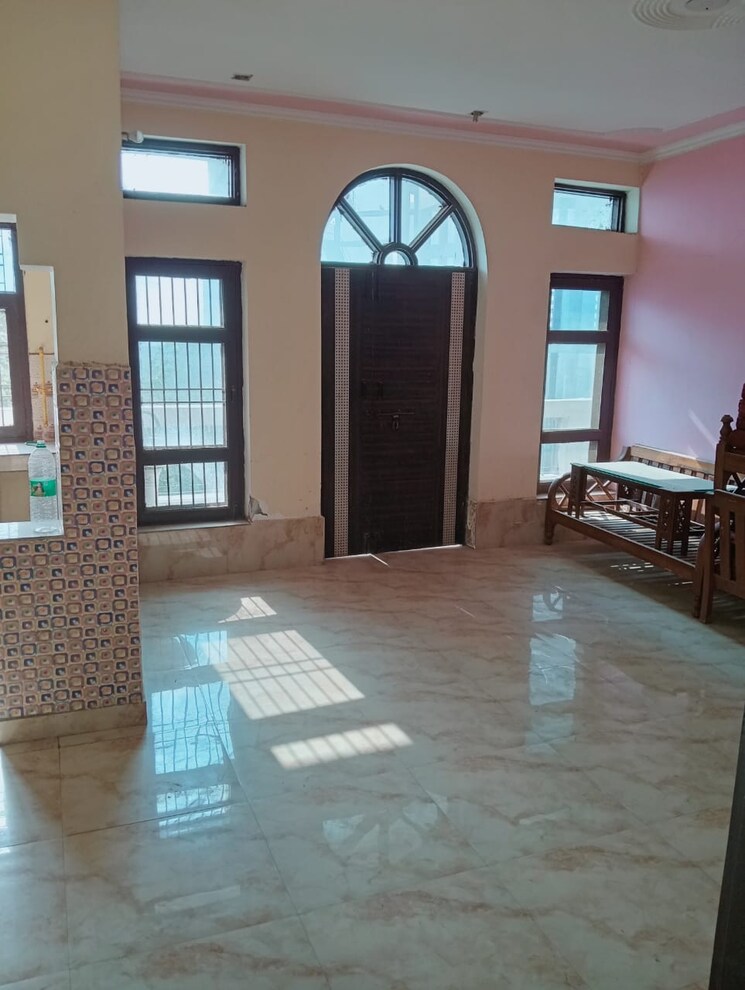 Living Room, sector 50 6 Bedroom 1650 Sq.Ft. Independent House In Sector 50 Noida 7850540