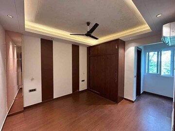 Room in 4 BHK Apartment at Emaar The Enclave, Sector 66 – for Rent