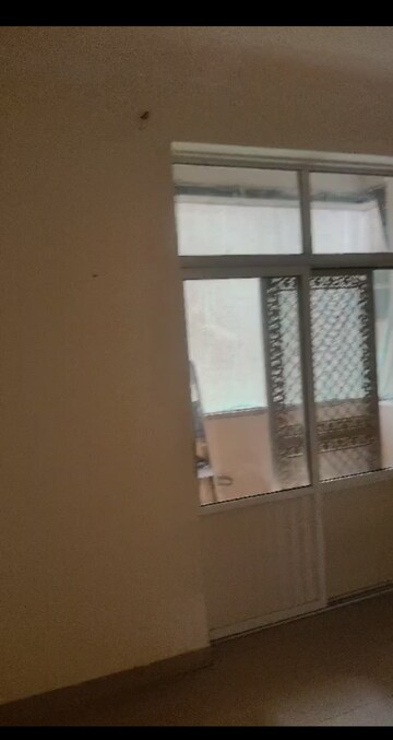 Room in 2 BHK Apartment at Ashiana Palm Court, Raj Nagar Extension – for Sale