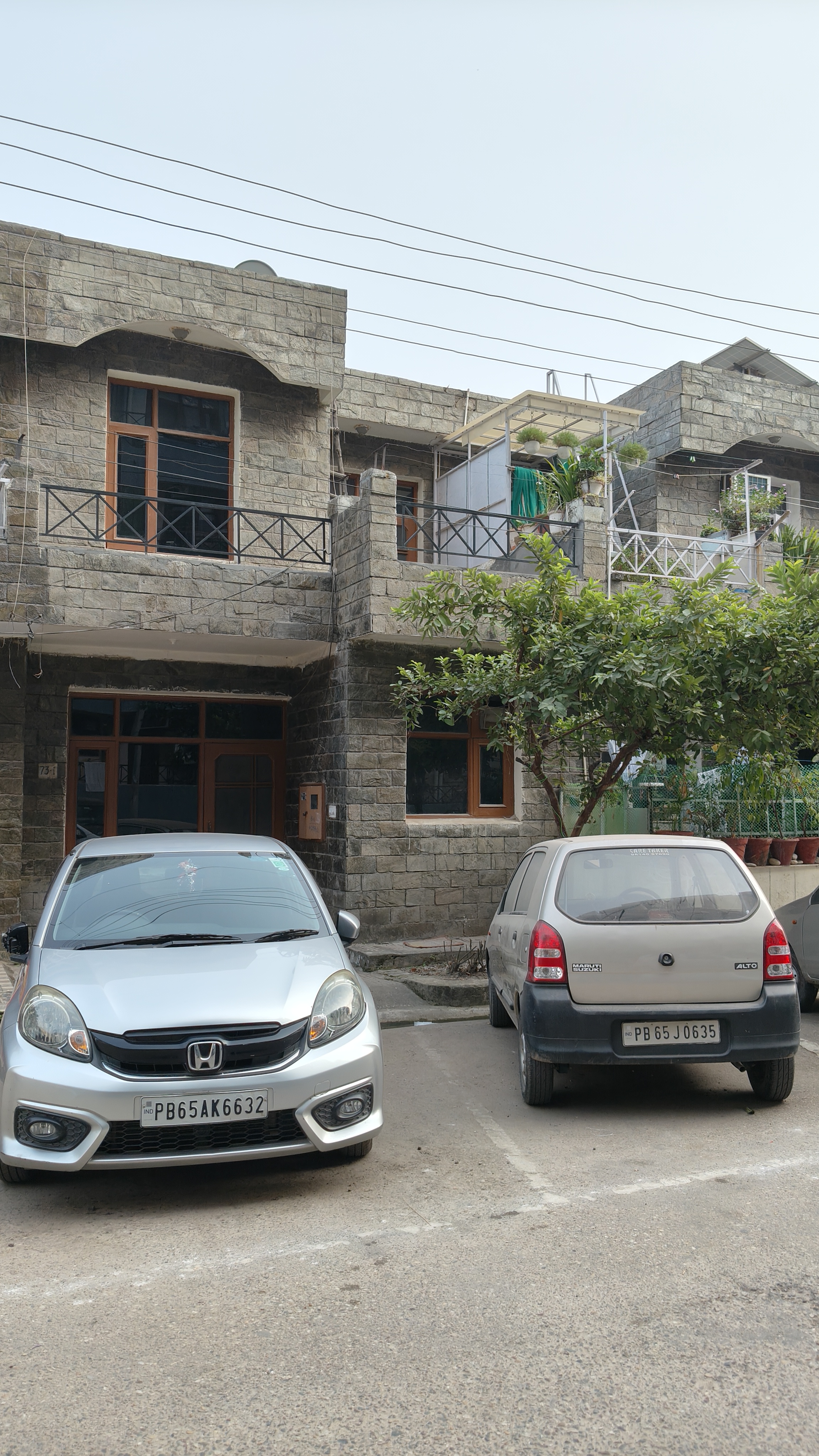 3 BHK + Extra Room Villa For Sale in D R Estate 