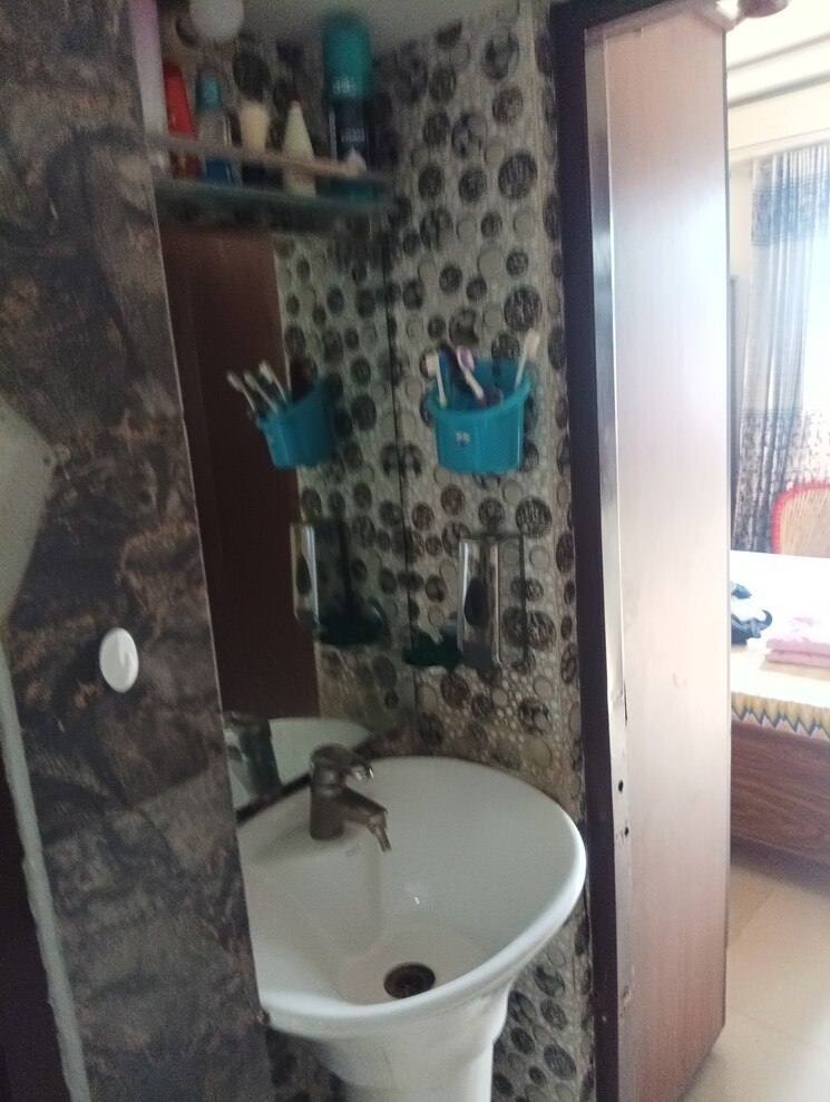 Bathroom, dhakoli village 2 Bedroom 1500 Sq.Ft. Builder Floor In Dhakoli Village Zirakpur 7850782