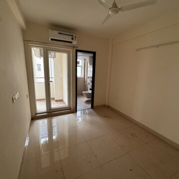 3 BHK Apartment For Rent in Breez Flora Avenue 33, Sohna Sector 33