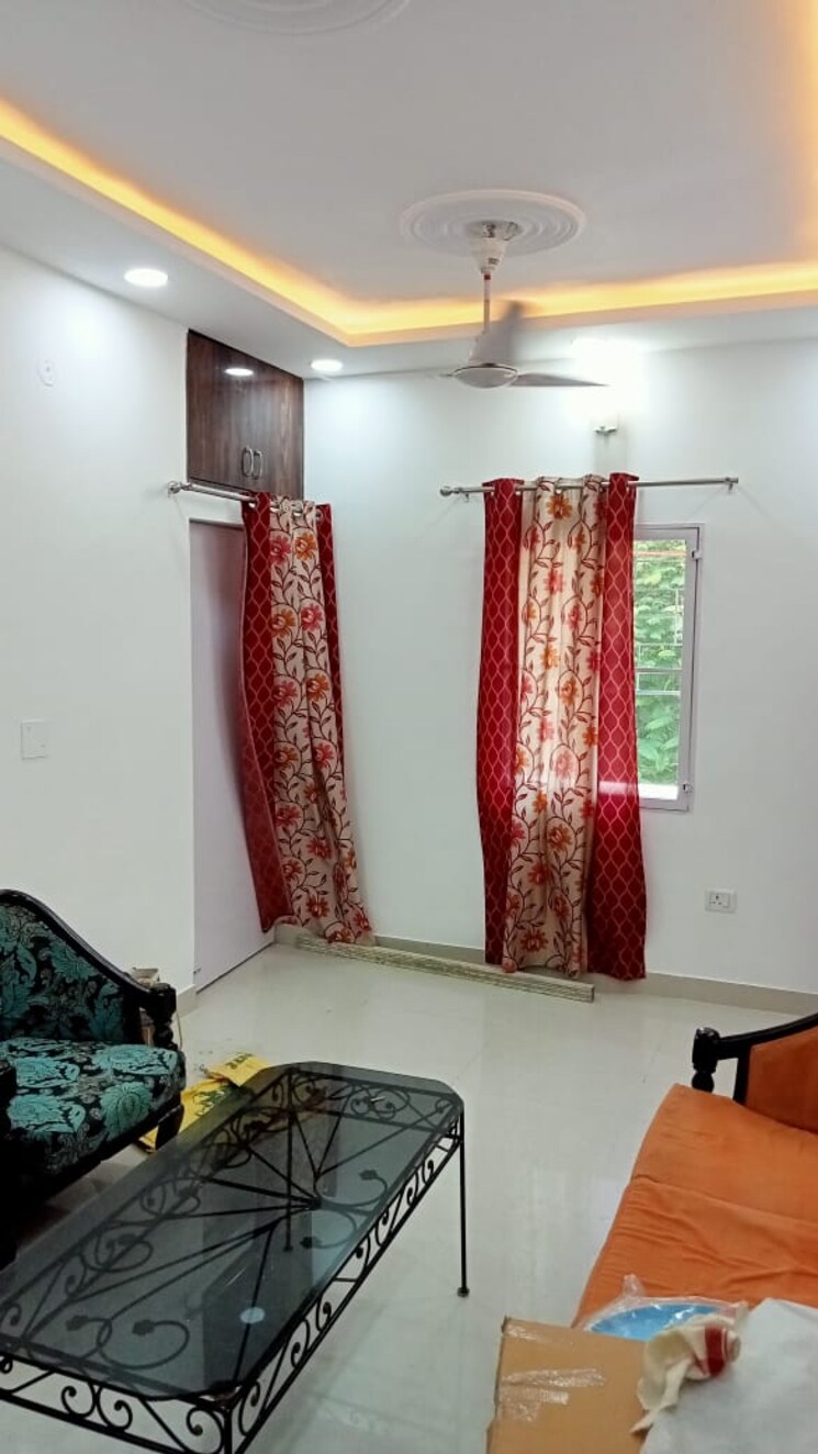 undefined, mayur vihar phase ii 5 Bedroom 2000 Sq.Ft. Builder Floor In Mayur Vihar Phase ii Delhi 7850820