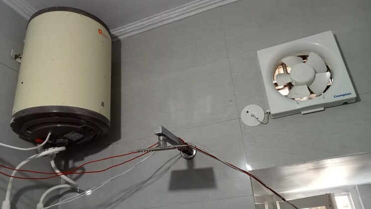 undefined, mayur vihar phase ii 5 Bedroom 2000 Sq.Ft. Builder Floor In Mayur Vihar Phase ii Delhi 7850820