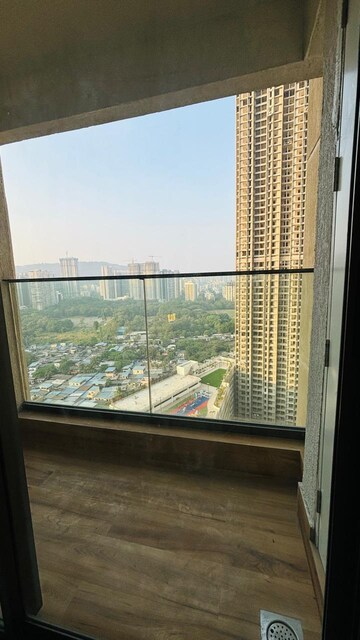 2 BHK Apartment For Rent in Raymond Ten X Habitat, Pokhran Road No 2