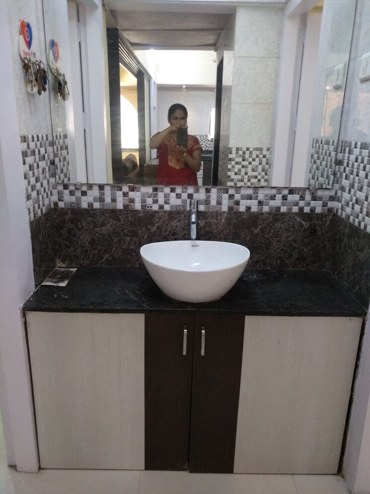 Bathroom, green-field-b-chs-ltd 2 Bedroom 1200 Sq.Ft. Apartment In Andheri East Mumbai 7851052