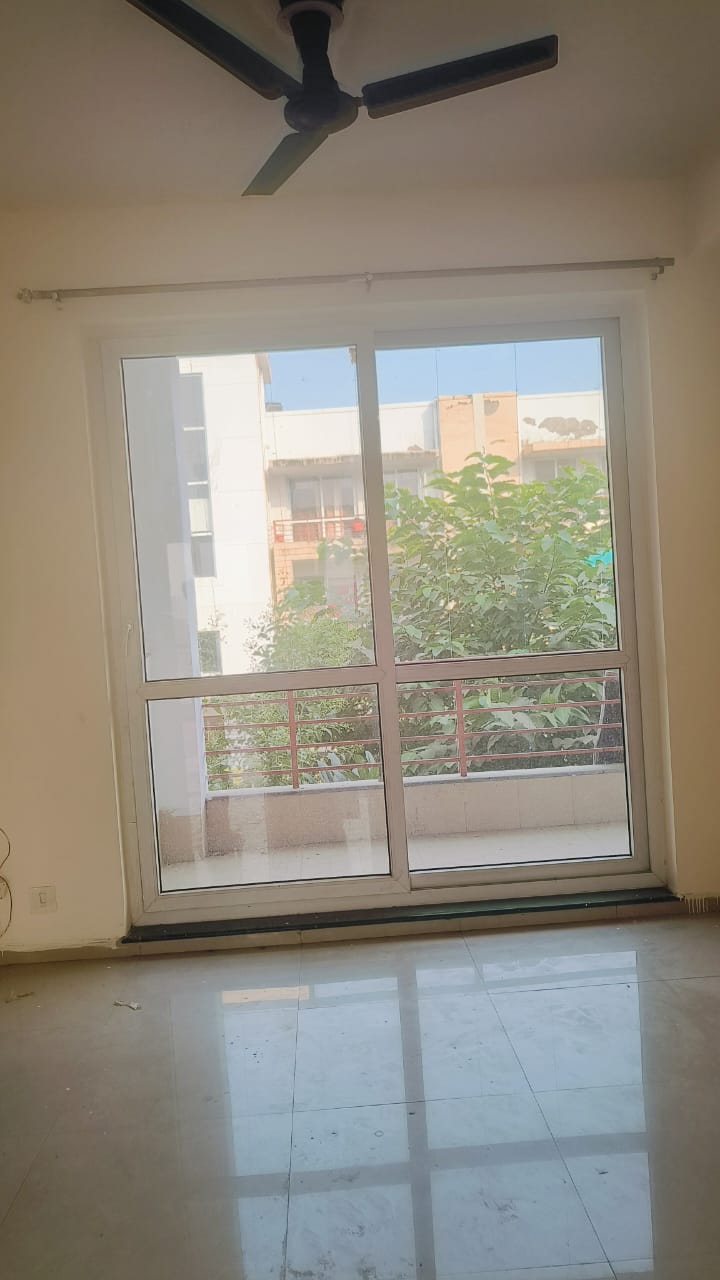 3 BHK Apartment For Rent in Omaxe Royal Residency Faridabad Sector 79 Faridabad  7851065