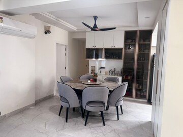 Master Bedroom in 6+ BHK Villa at Parsvnath Green Ville, Sector 48 – for Sale