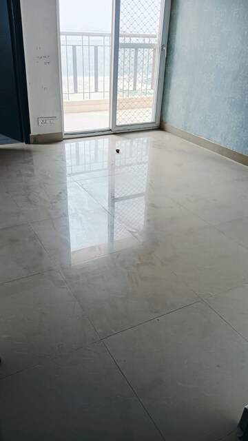 Room in 2.5 BHK Apartment at Rise Organic Ghar, Lal Kuan – for Sale