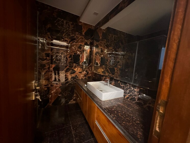 Bathroom, sector 55 4 Bedroom 2700 Sq.Ft. Builder Floor In Sector 55 Gurgaon 7851191