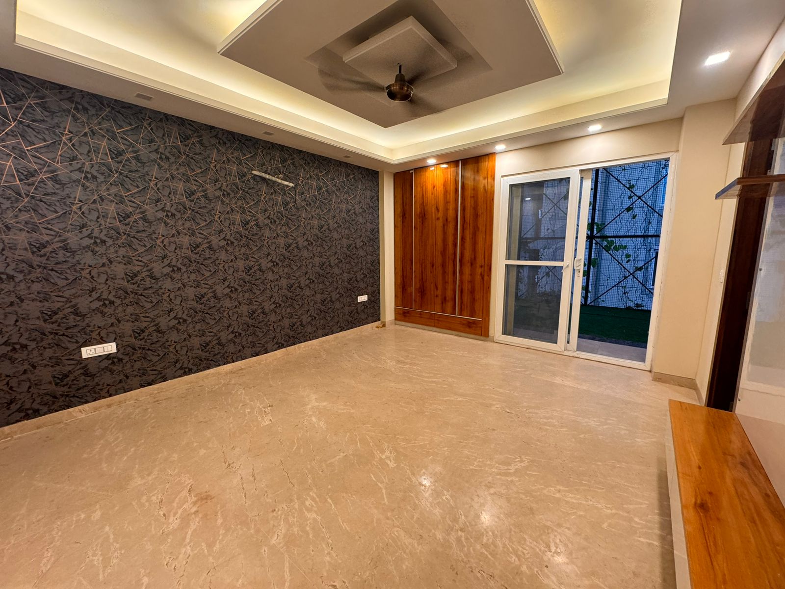4 BHK + Study Room Builder Floor For Sale in Builder Floor 